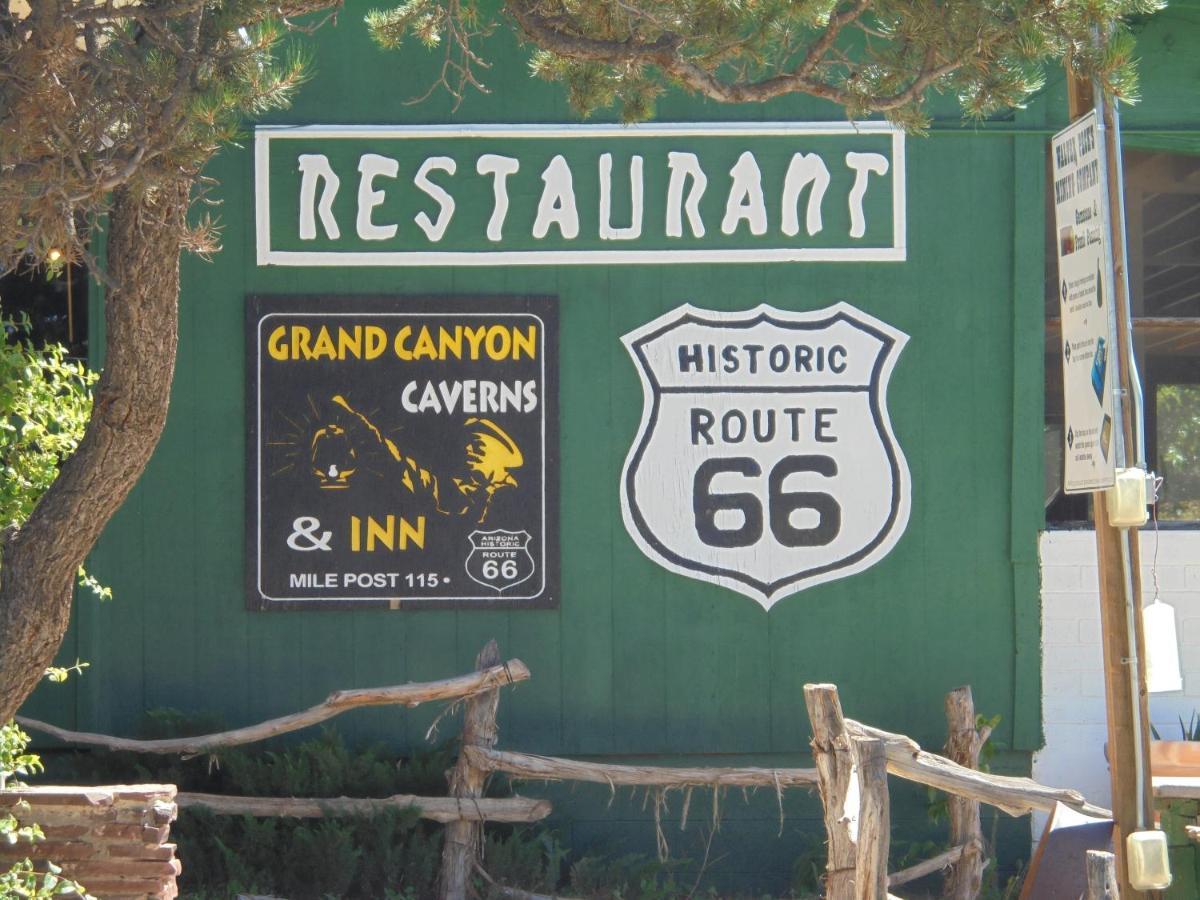 פיץ' ספרינגס Grand Canyon Caverns Inn מראה חיצוני תמונה